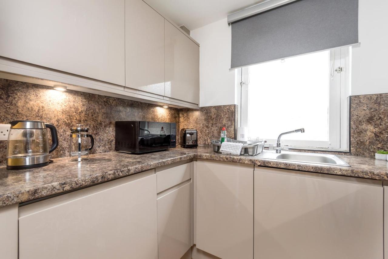Cosy 1 Bedroom In The West End 爱丁堡 外观 照片