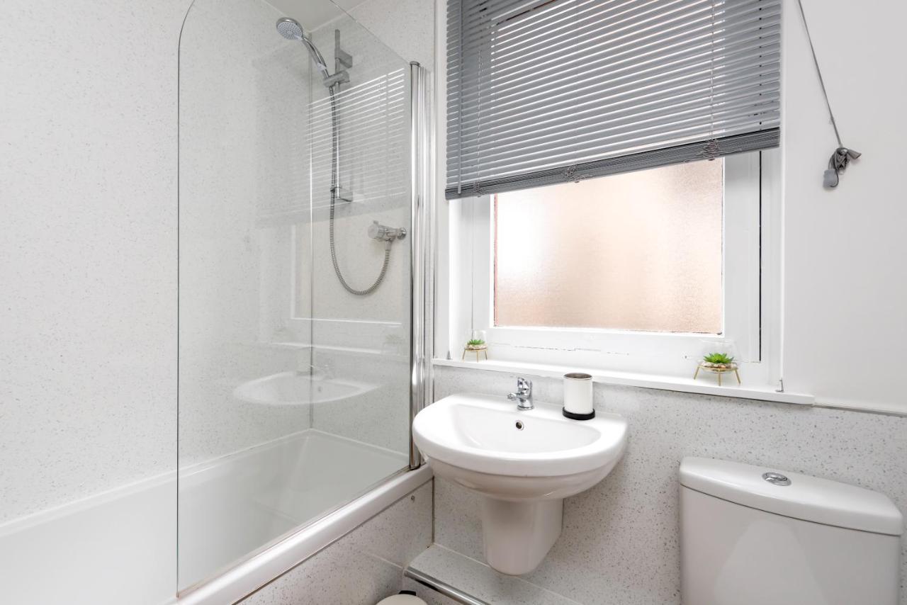 Cosy 1 Bedroom In The West End 爱丁堡 外观 照片